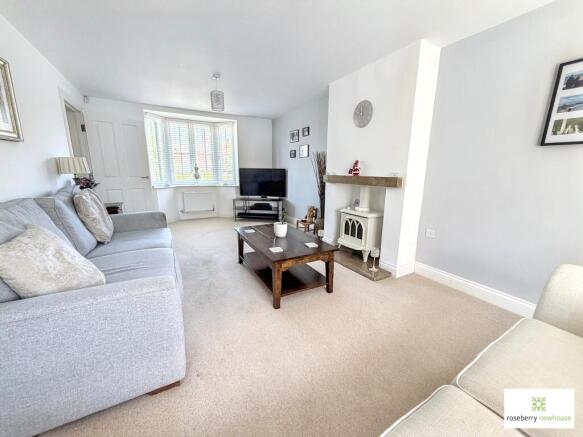 4 bed Detached for sale Image 4