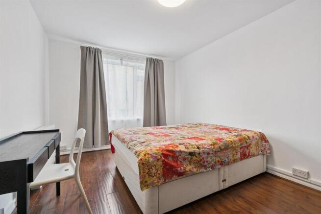 4 Bridge Court 20 Southey Road SW19 bedroom 1b.jpg