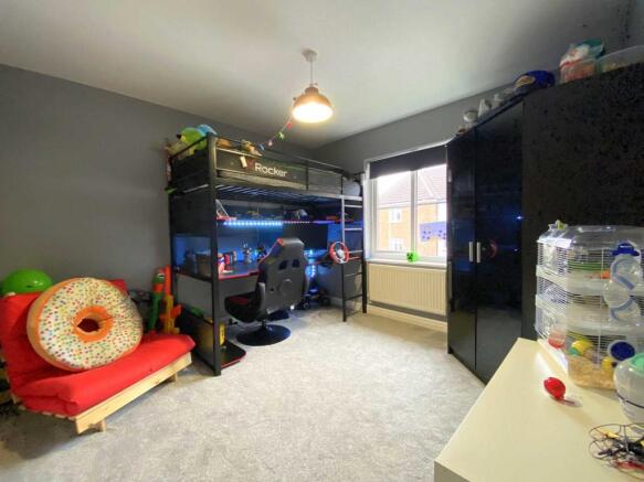 Photo 12