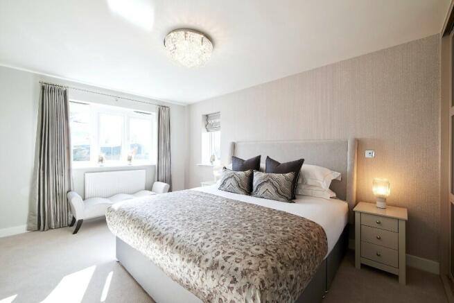4 bed Detached for sale Image 12