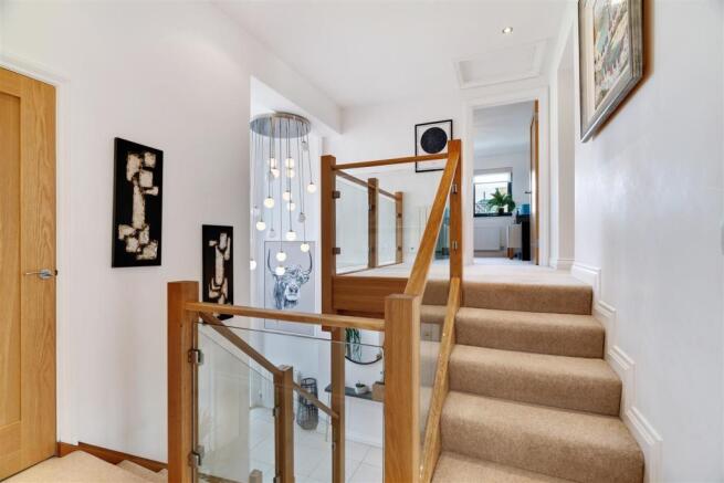 22 Wootton Hill Road Interior-31 Landing.jpg