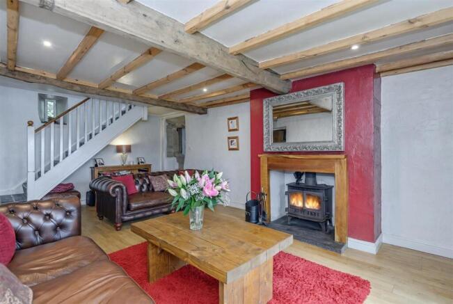 3 bed Semi-Detached for sale Image 10