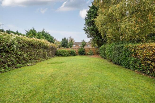 Grove Wood Hill, Coulsdon, CR5 photo 4