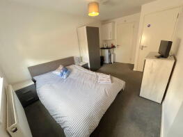 3, Uist Walk, Corby NN17 2LZ