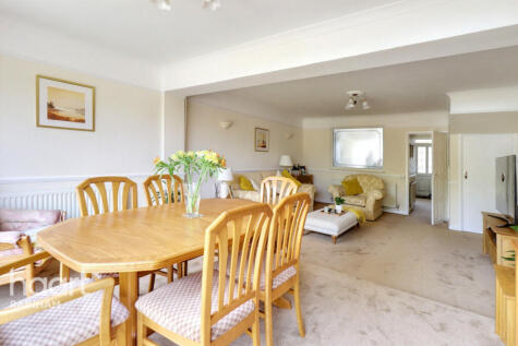 Whybridge Close, Rainham, RM13 8BD