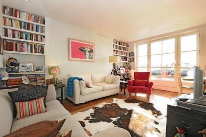 Reception Room (shot 2)
