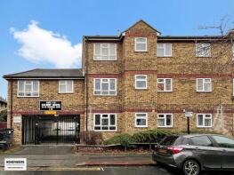 10, 25 33 Salway House, Thornhill Road, London E10 5LZ