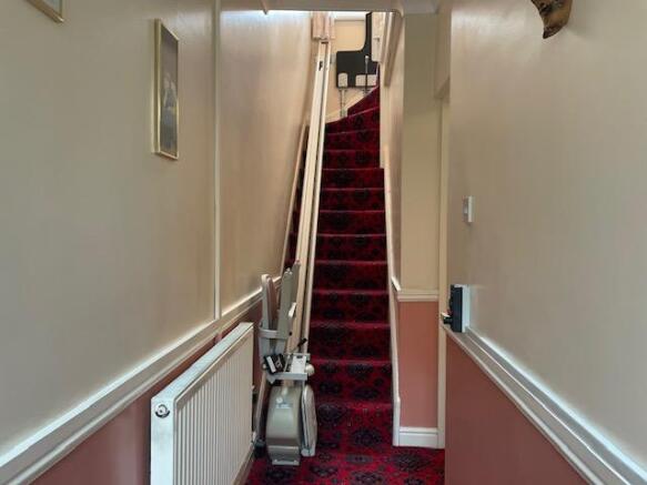 STAIRS/LANDING
