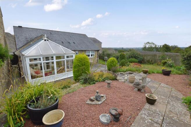 2 bed Detached Bungalow to rent Image 12