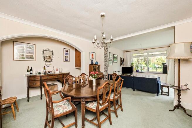 Hove Park Way 2 DINING AND LOUNGE.jpeg