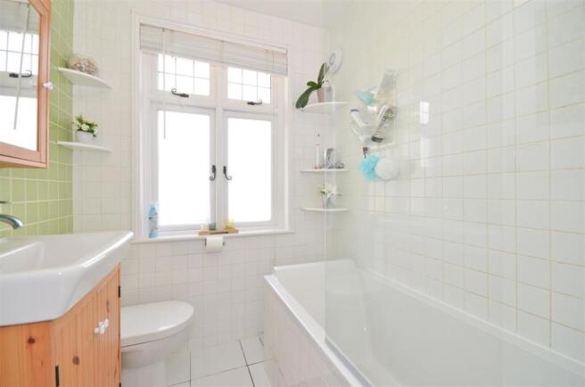 Bathroom.JPG