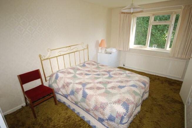 BEDROOM 2
