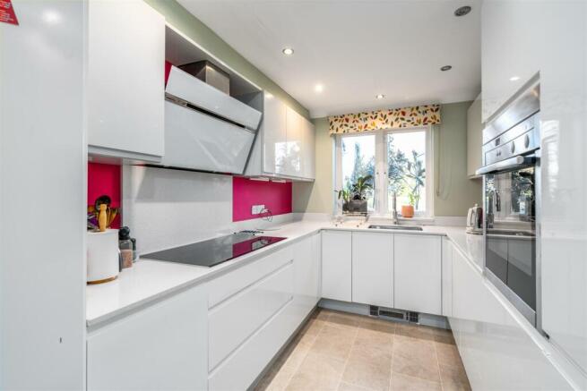 2318 Stratford Road-5_lo.jpg