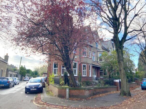 2 bed Apartment for sale Image 12