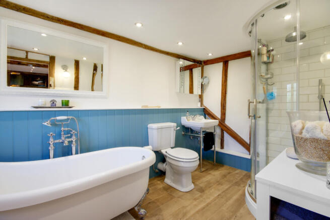 En Suite Bathroom
