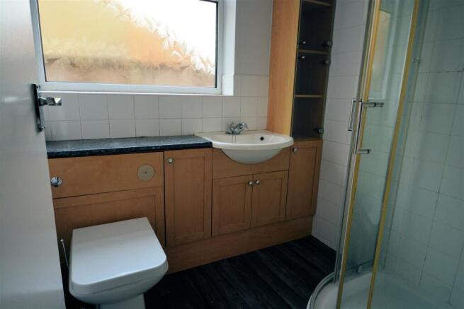 Meaow Place Bathroom.jpg