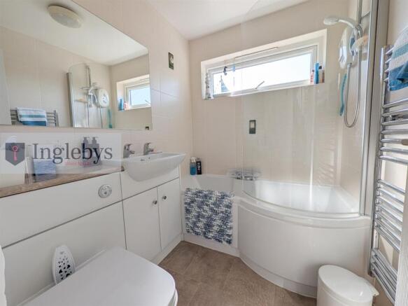 2 bed Apartment for sale Image 9