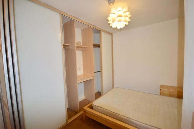 1 bed Flat to rent Image 4