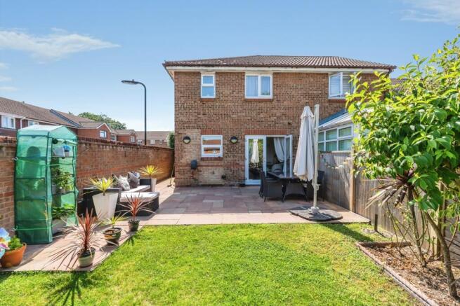 Vokes Close, Southampton, Hampshire, SO19 photo 4
