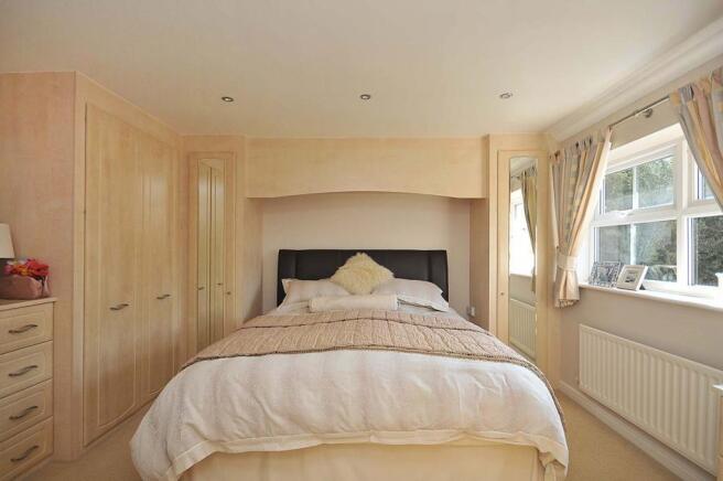 bed 1