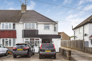 42, Ashridge Way, Sunbury-on-thames TW16 7RW