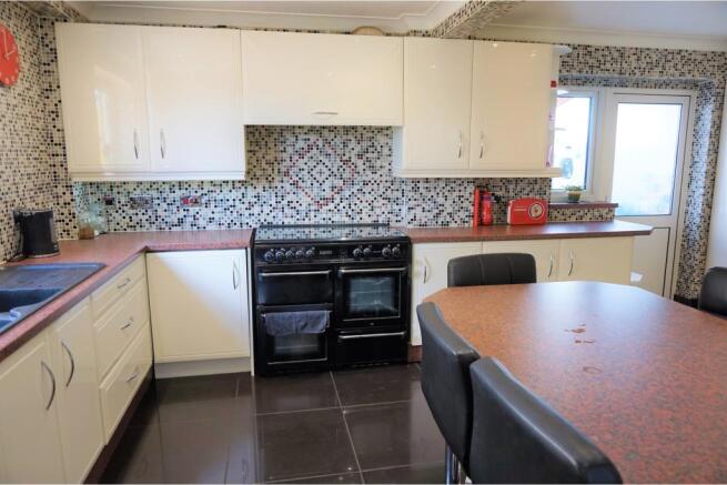 Kitchen / Breakfast