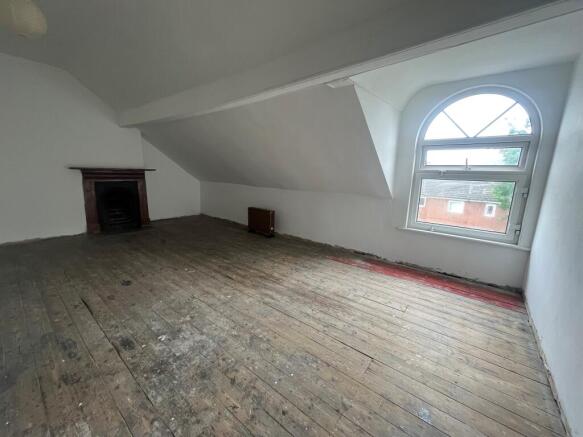 5 bed Terraced for sale Image 9