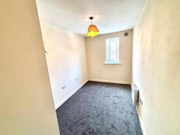 2 bed Apartment to rent Image 5
