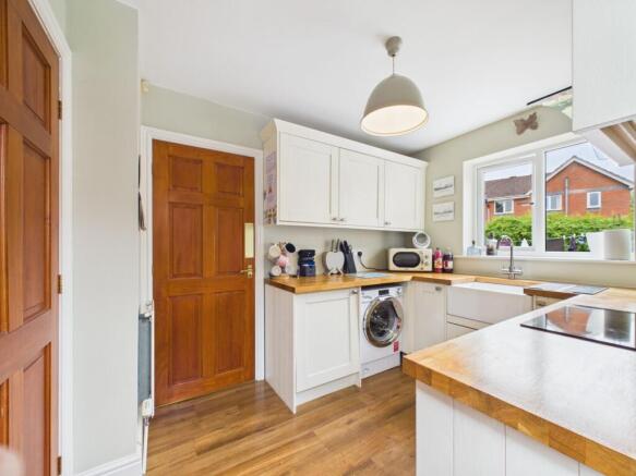 3 bed Detached for sale Image 4