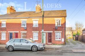 74, Bishopric, Horsham RH12 1QN