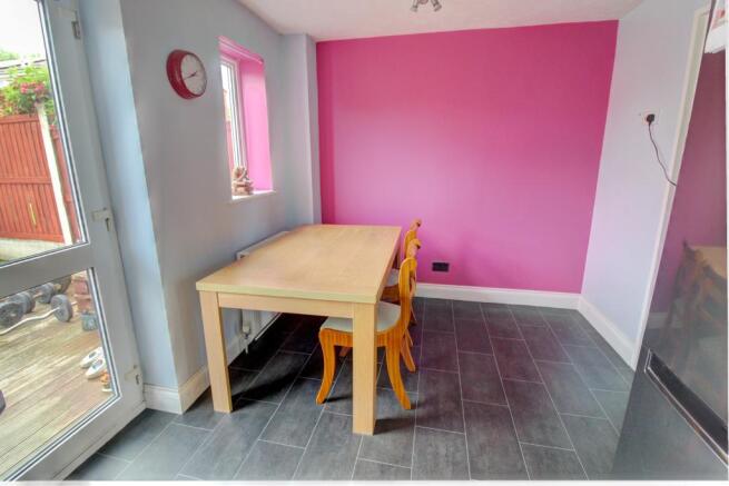 Yopa - Ouse Chase, Witham, CM8  (14)