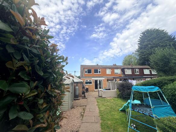 3 bed End of Terrace for sale in cleckheaton