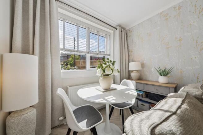 35 Brenfield Avenue, Muirend, Glasgow, G44 3LR photo 4