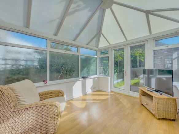 2 bed Semi-Detached for sale Image 8