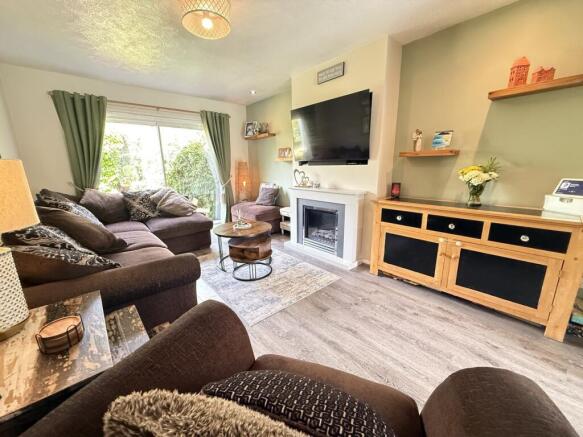 31Valley Way, Holmfield, Halifax, Calderdale, HX2 9PX photo 4