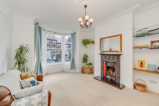 KITCHEN, DINER AND LIVING ROOM