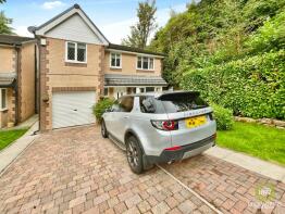 33, Heather Close, Brierfield BB9 5HB