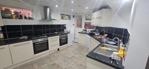 11, Headingley Avenue, Headingley, Leeds LS6 3EP