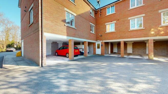 Blackfriars-Court-04202023_213701.jpg