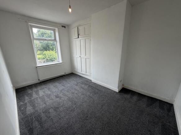 2 bed Terraced to rent Image 8