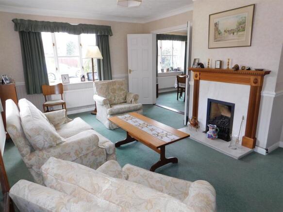 Lounge 3