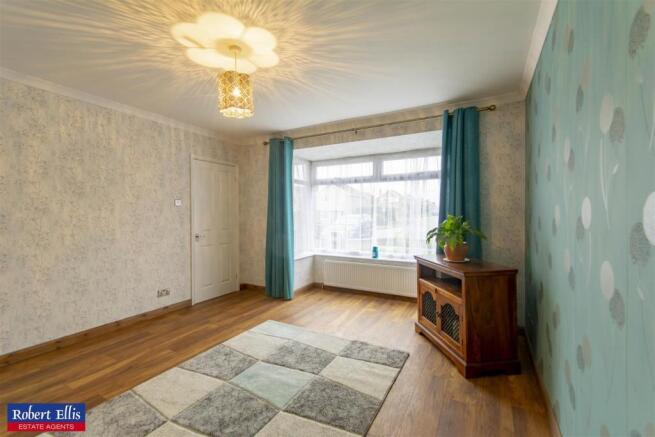 Lounge/Sitting Room