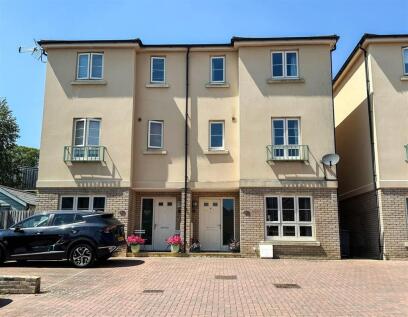 Brooke Close, Malmesbury