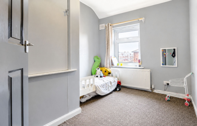 3 bed Terraced for sale Image 9