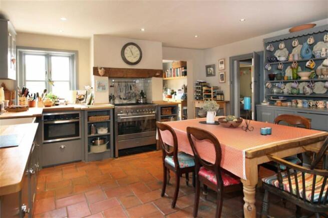DINING KITCHEN