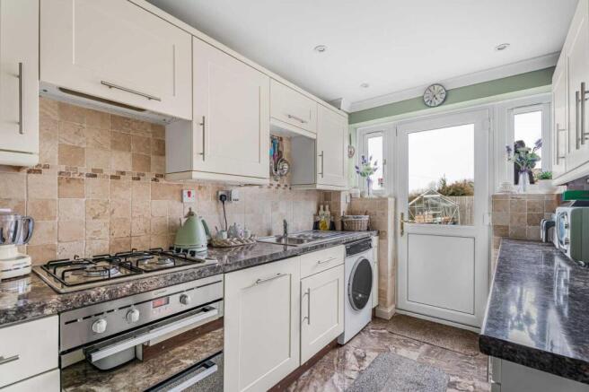 8 Peartree Close, Daventry