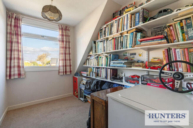 3 bed Semi-Detached for sale Image 9