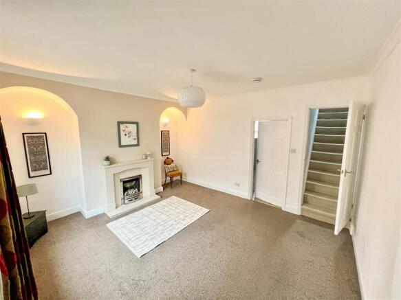 18 Lambert St Lounge.jpg