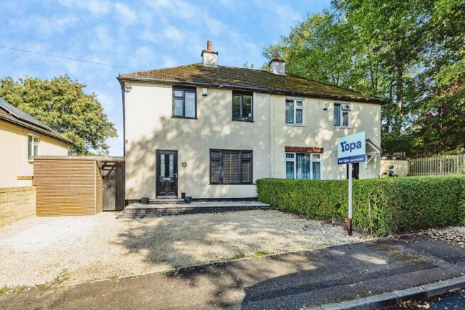 3 bed Semi-Detached for sale in almondbury