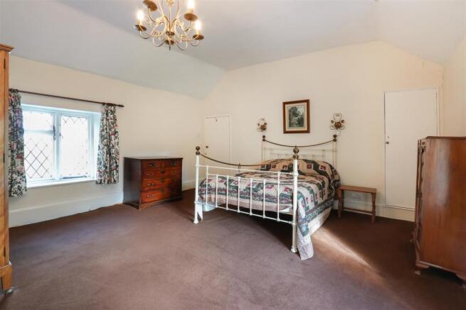 Bed3.2.jpg